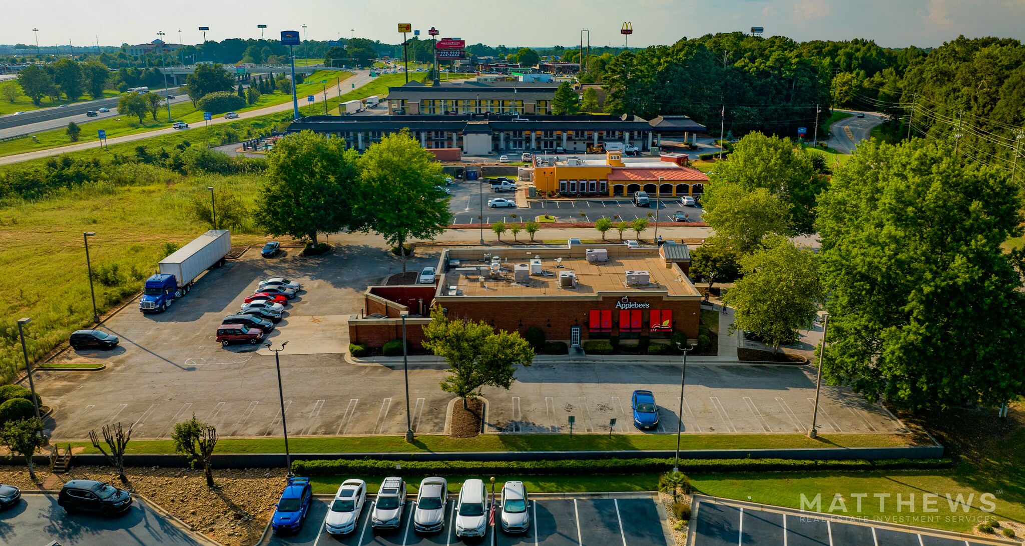 815 Industrial Blvd, Mcdonough, GA 30253 Applebee's