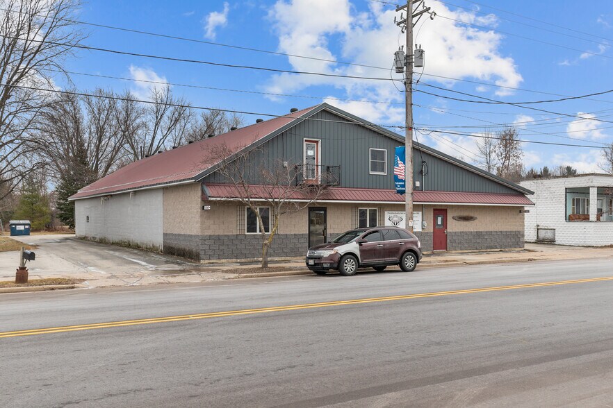 N5558 WI76, Shiocton, WI 54170 Warehouse With Office Space