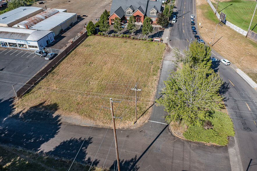 1020 24th, Albany, OR for sale - Aerial - Image 3 of 4