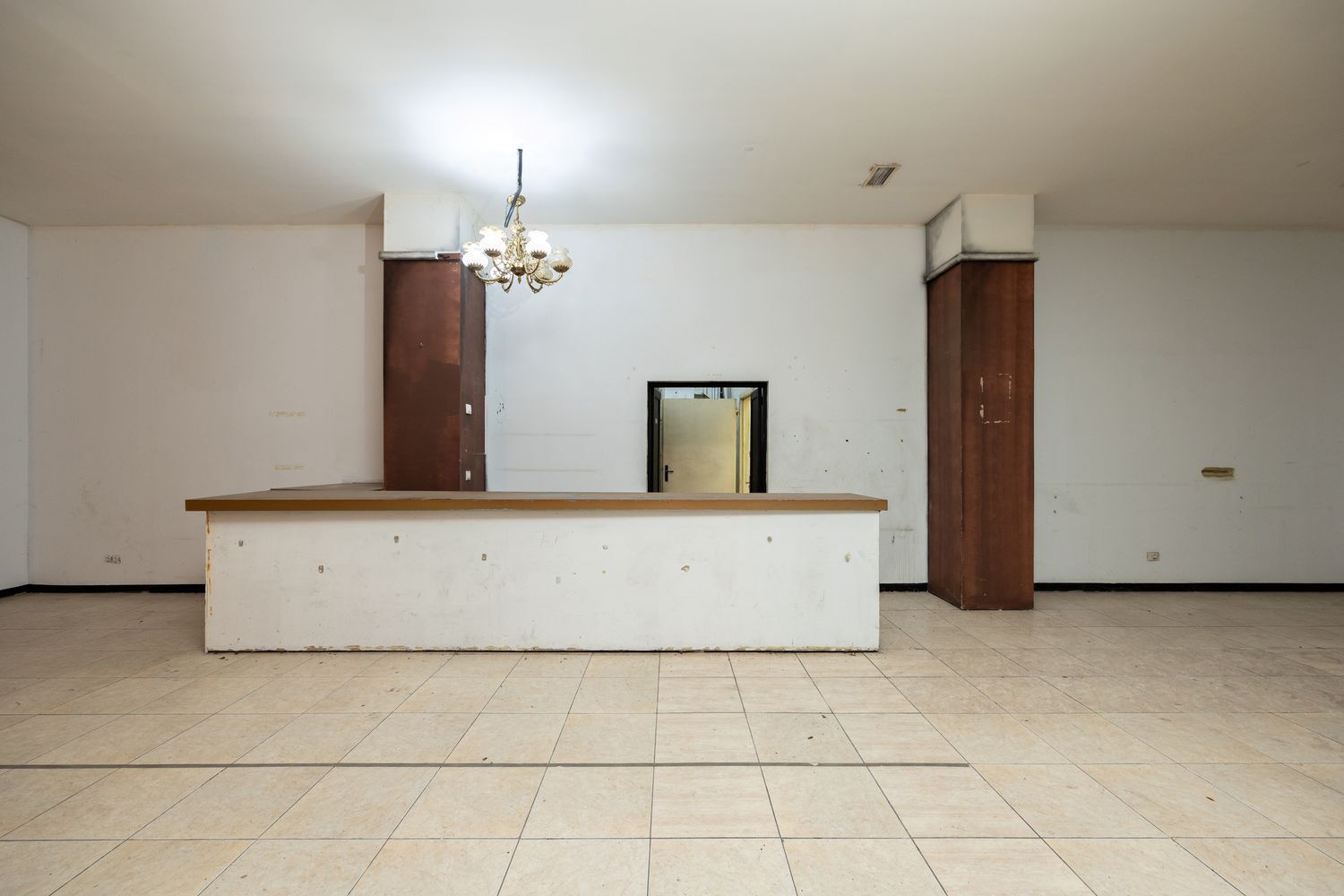 Retail in Las Palmas de Gran Canaria for sale Interior Photo- Image 1 of 12