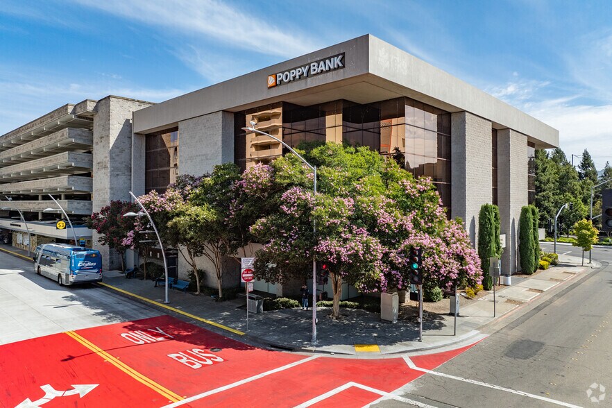 100 B St, Santa Rosa, CA for lease - Building Photo - Image 2 of 3