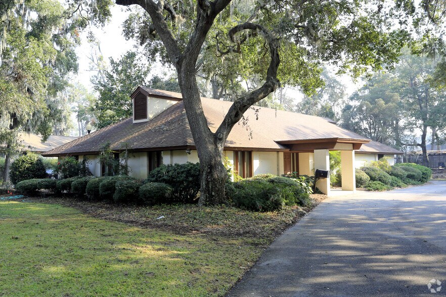 22 Sams Point Rd, Ladys Island, SC for sale - Primary Photo - Image 1 of 1