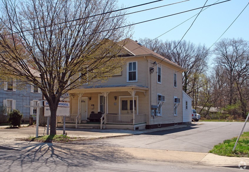 403 E Diamond Ave, Gaithersburg, MD for sale - Primary Photo - Image 1 of 1