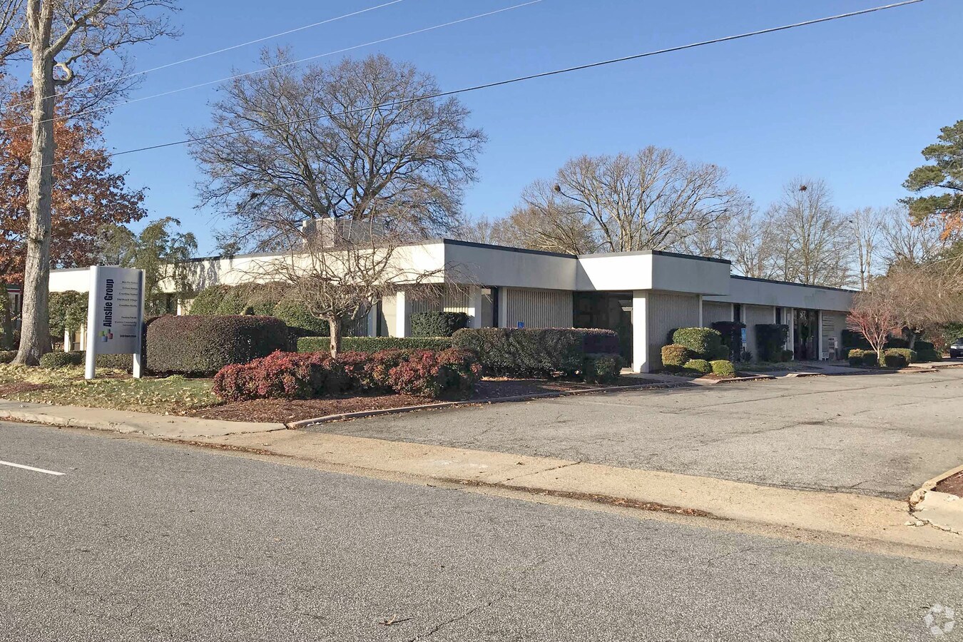 389 Edwin Dr, Virginia Beach, VA 23462