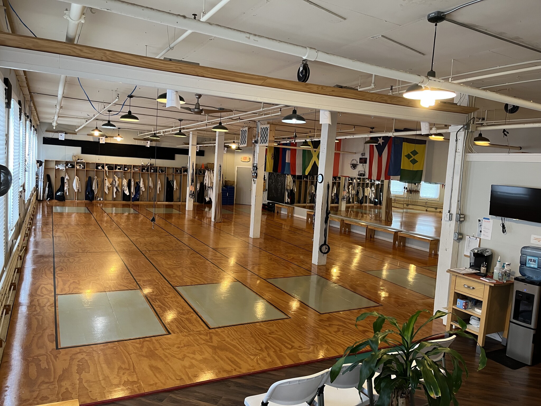 1000 N Division St, Peekskill, NY for lease Interior Photo- Image 1 of 4