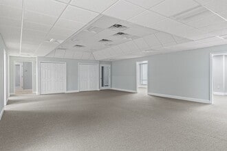 2001 9th Ave, Vero Beach, FL for lease Interior Photo- Image 1 of 1