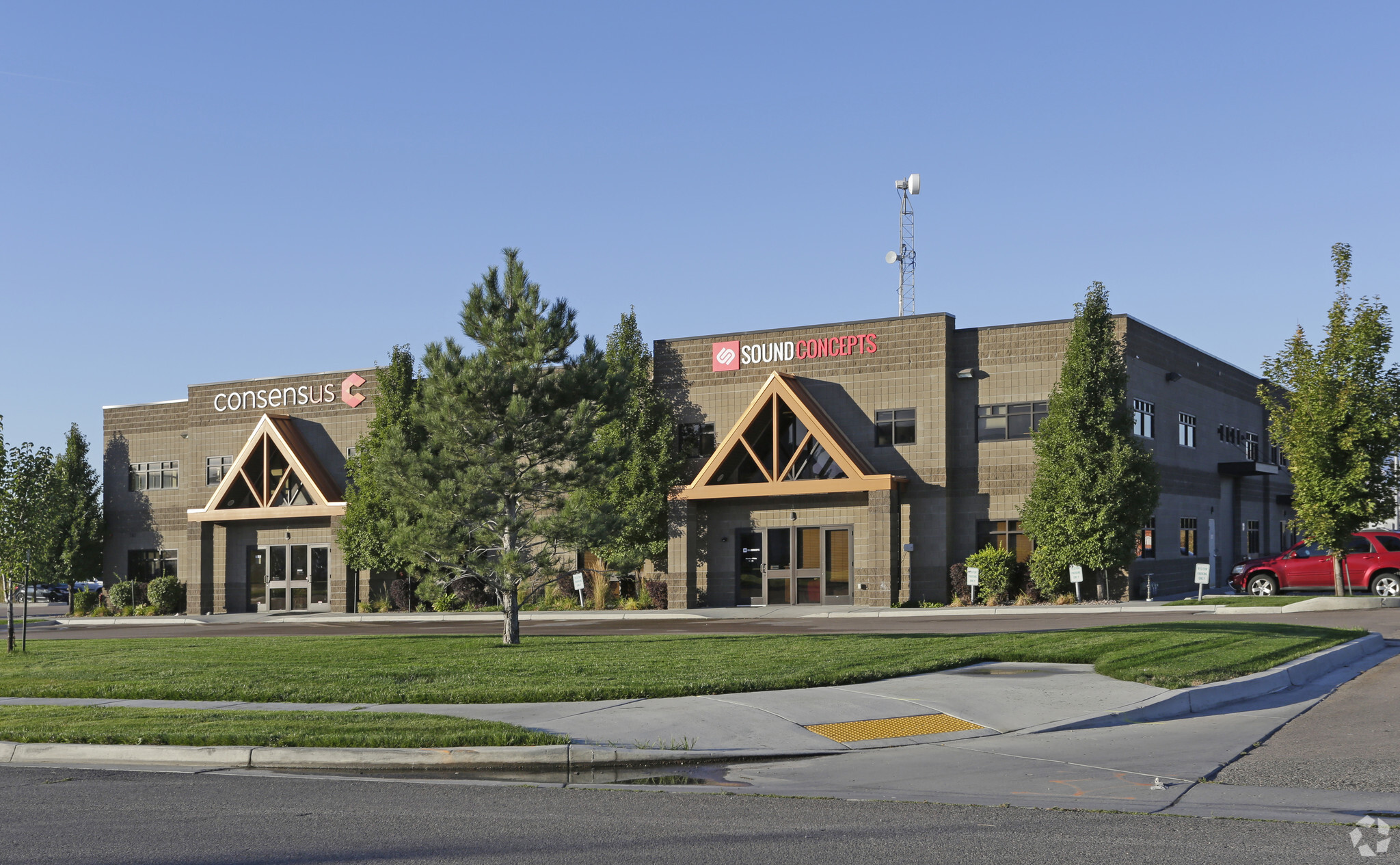 782 S Auto Mall Dr, American Fork, UT for lease Primary Photo- Image 1 of 24