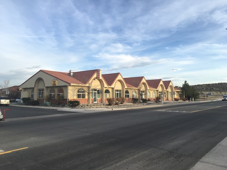 725 Basque Way, Carson City, NV for lease - Building Photo - Image 1 of 3