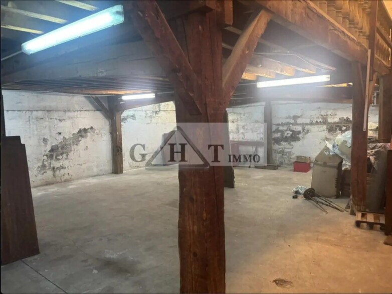 Industrial in Épinay-sur-Seine for sale - Interior Photo - Image 2 of 7