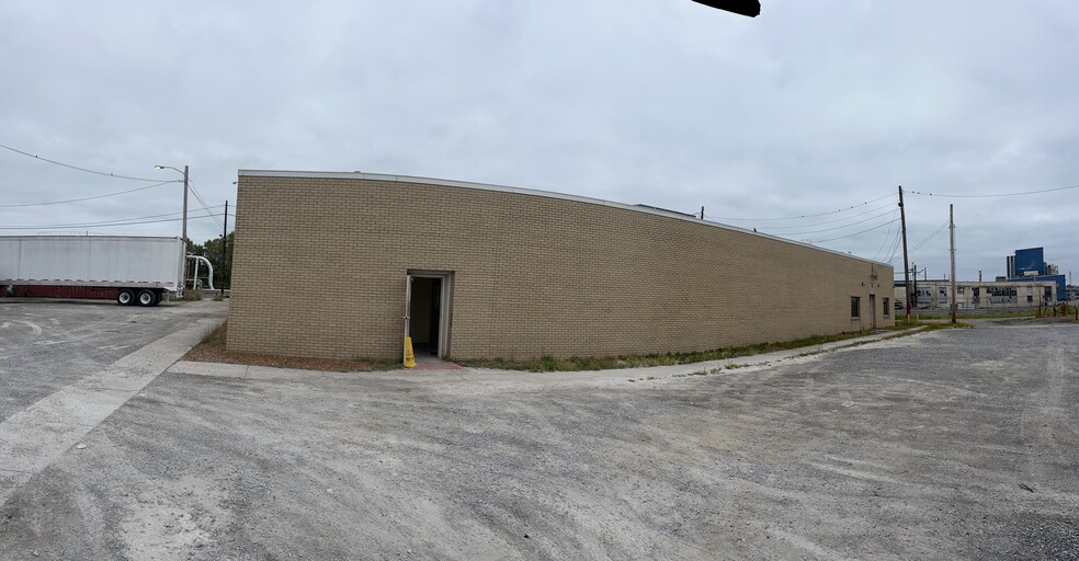 1002 Industrial Dr, Old Hickory, TN for lease - Building Photo - Image 2 of 19