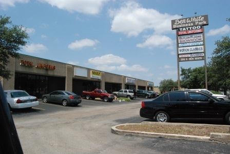 209 Ben White Blvd E, Austin, TX for lease - Building Photo - Image 1 of 6