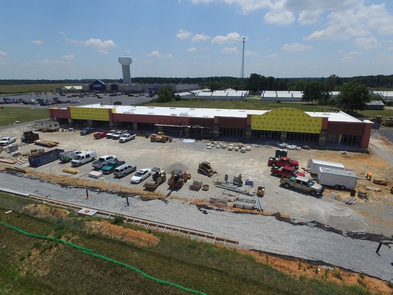 903 E US Highway 60, Monett, MO for lease - Building Photo - Image 3 of 27