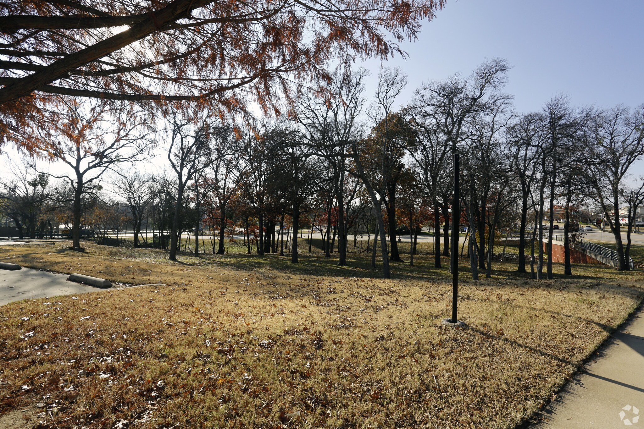 605 W Northwest Hwy, Grapevine, TX for lease Primary Photo- Image 1 of 4