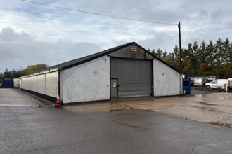 Pump Ln, Reading for lease Building Photo- Image 2 of 3