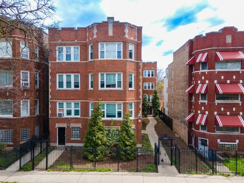 8031-8035 S Drexel Ave, Chicago, IL for sale - Building Photo - Image 2 of 8