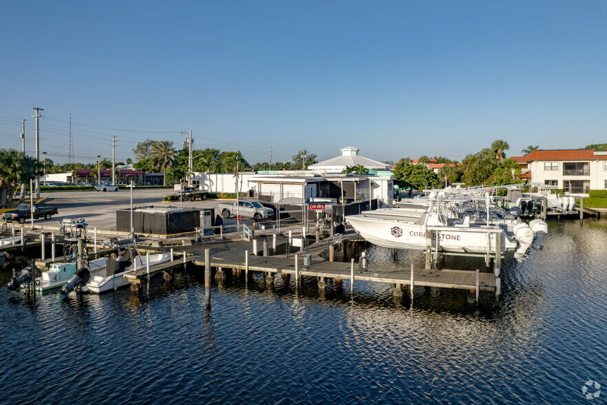 631 Northlake Blvd, North Palm Beach, FL for sale - Building Photo - Image 1 of 17