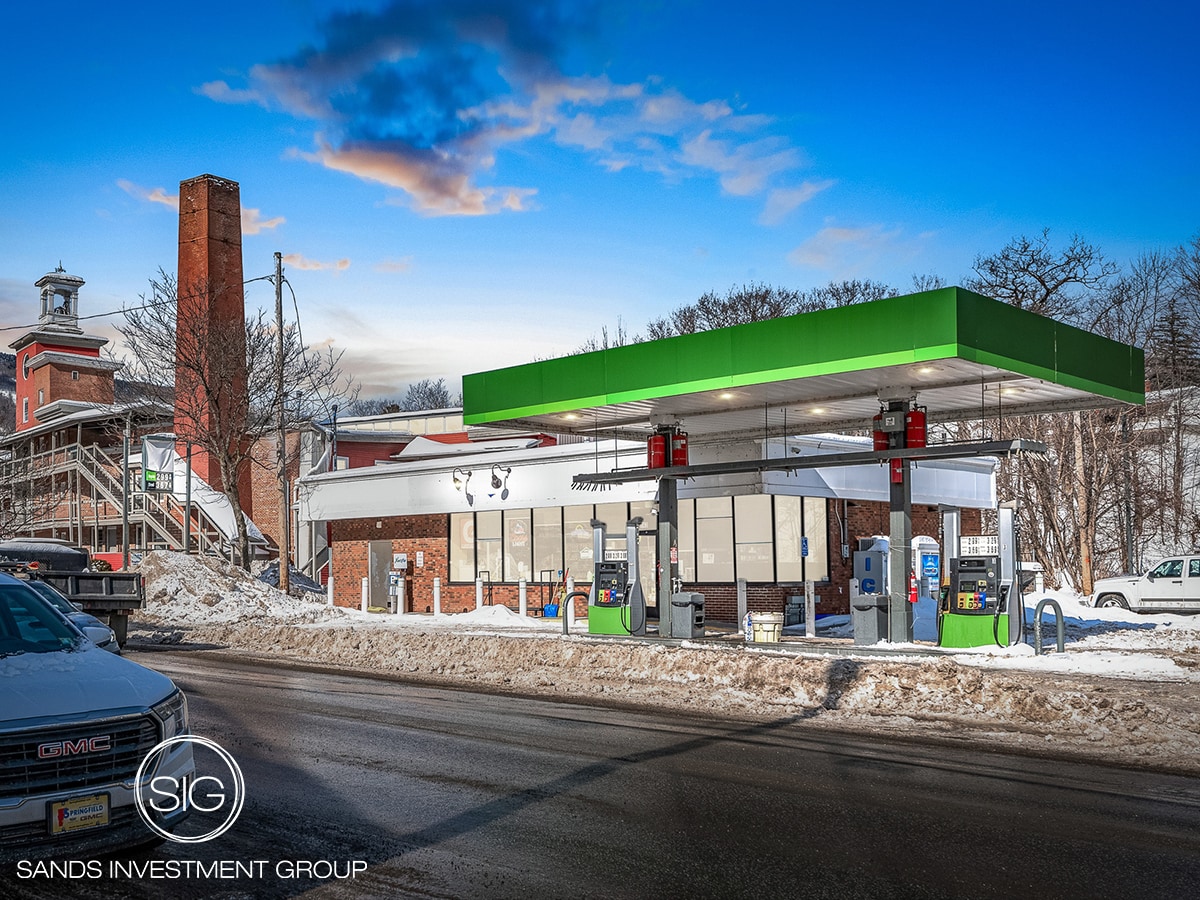 143 Main St, Ludlow, VT for sale Building Photo- Image 1 of 6