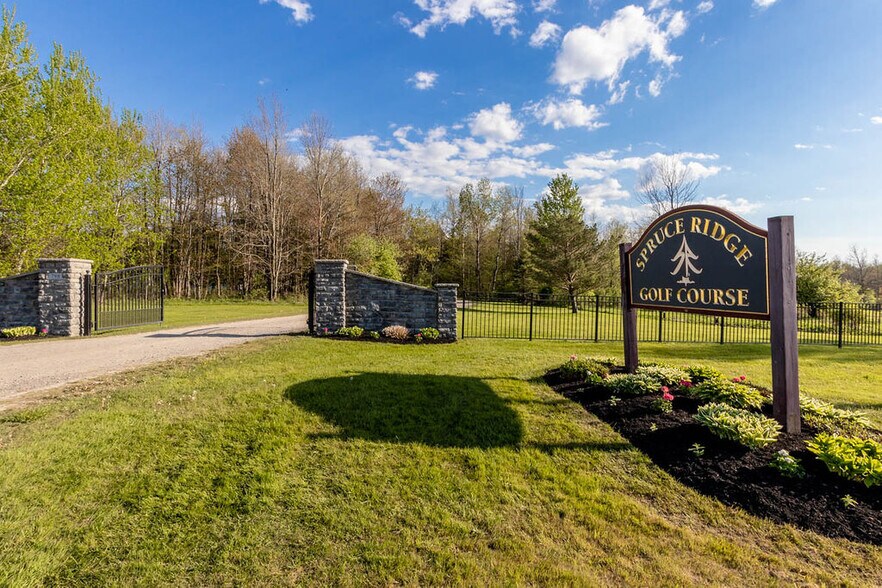 798 Genesee Rd, Arcade, NY for sale - Building Photo - Image 1 of 1