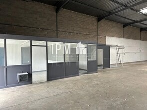 Flex in Rognac for lease Interior Photo- Image 2 of 2