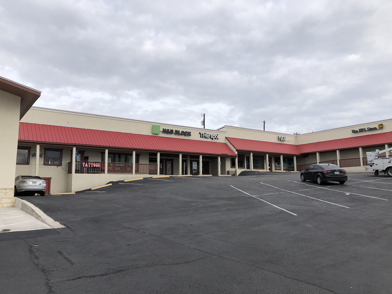 1101-1123 FM 1431 W, Marble Falls, TX for lease - Building Photo - Image 2 of 5