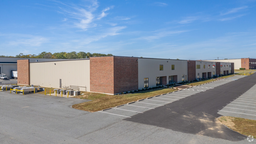 1003 Old Philadelphia Rd, Aberdeen, MD for lease - Building Photo - Image 2 of 5