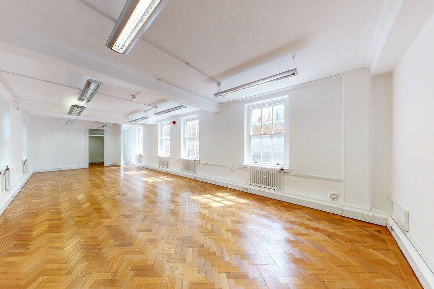 1-10 Staple Inn Buil, London for lease - Interior Photo - Image 2 of 13