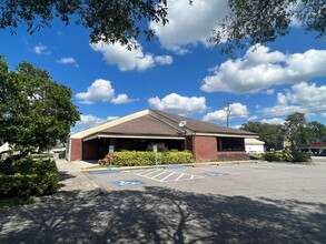 1707 S Parsons Ave, Seffner, FL for lease Building Photo- Image 1 of 5