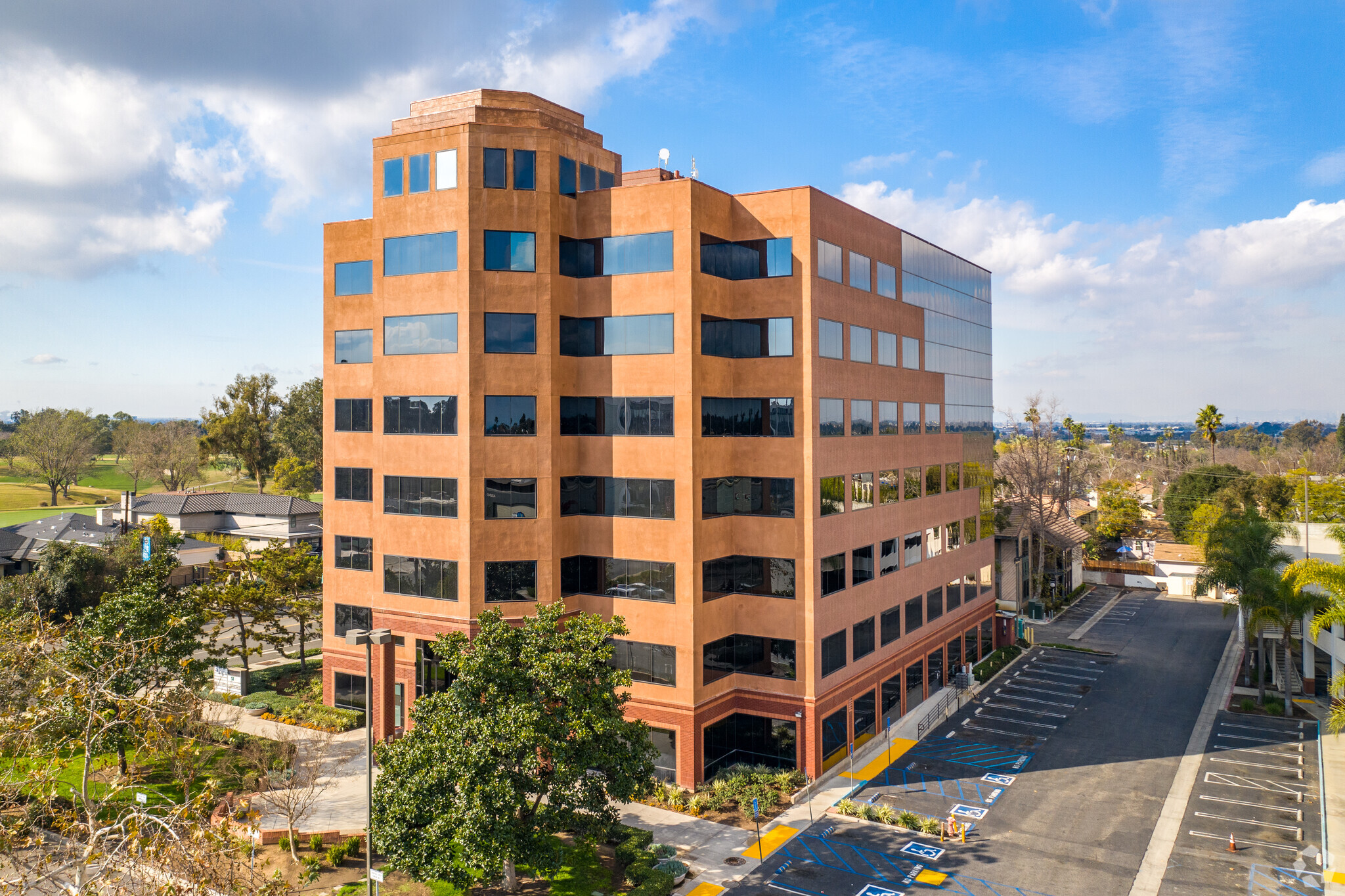 4300 Long Beach Blvd, Long Beach, CA for lease Building Photo- Image 1 of 8