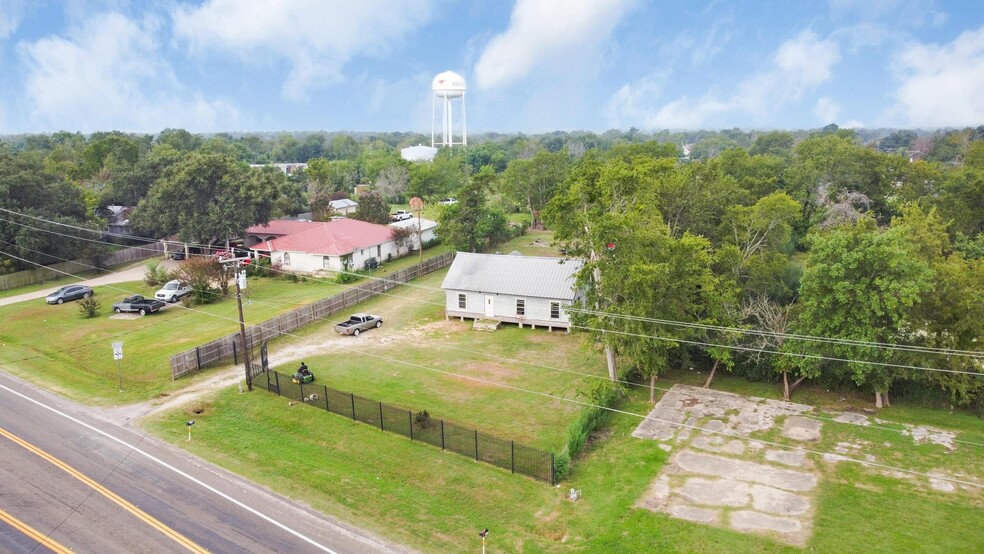 1015 N May St, Madisonville, TX for sale - Primary Photo - Image 3 of 6