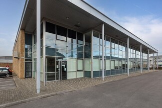 More details for 240-241 Gresham Rd, Slough - Industrial for Lease