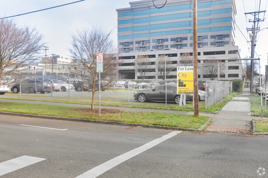 312 W 9th St, Vancouver, WA for lease - Primary Photo - Image 1 of 3