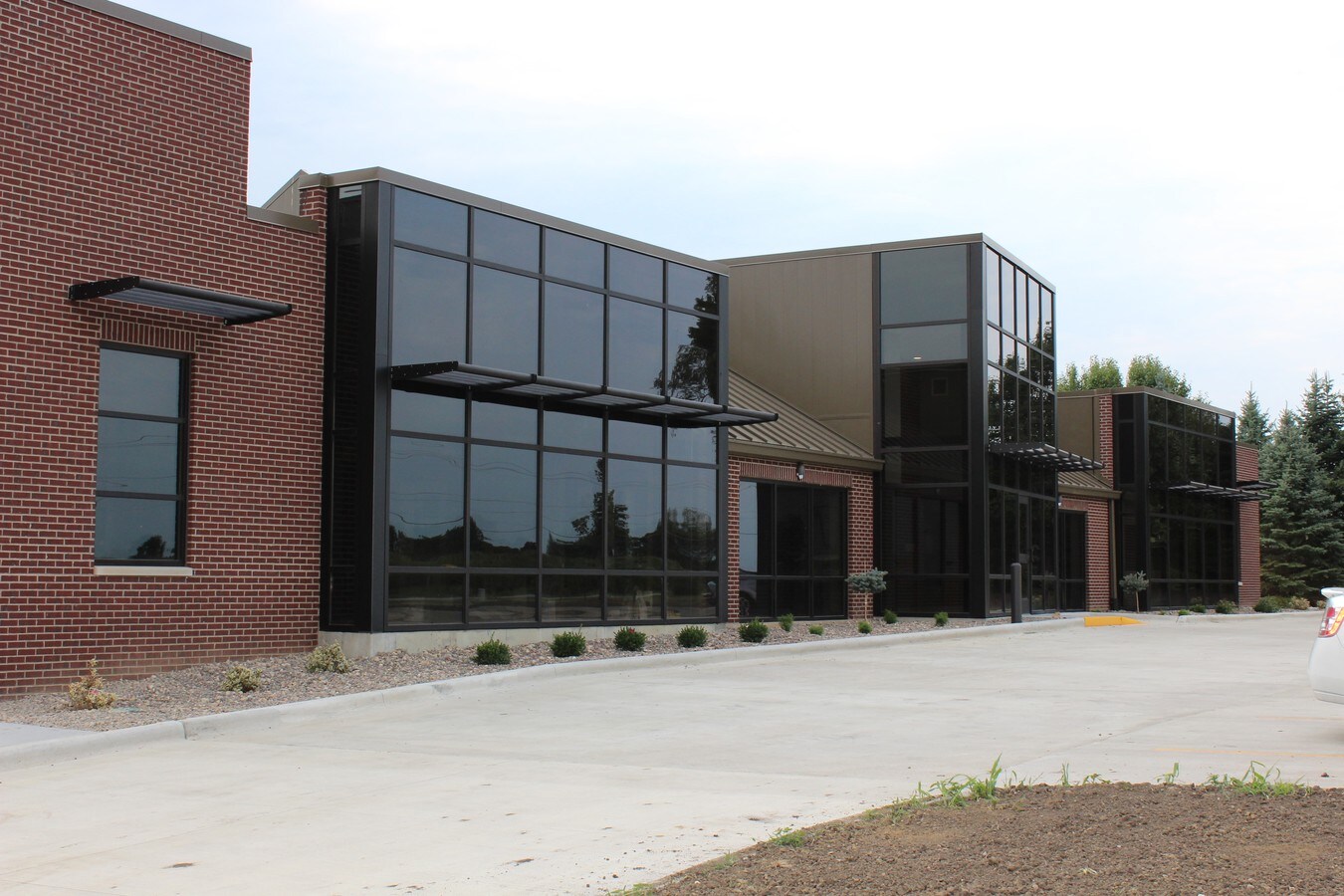 5123 Middle Rd, Bettendorf, IA 52722