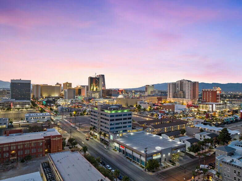 701 Bridger Ave, Las Vegas, NV for sale - Building Photo - Image 2 of 16