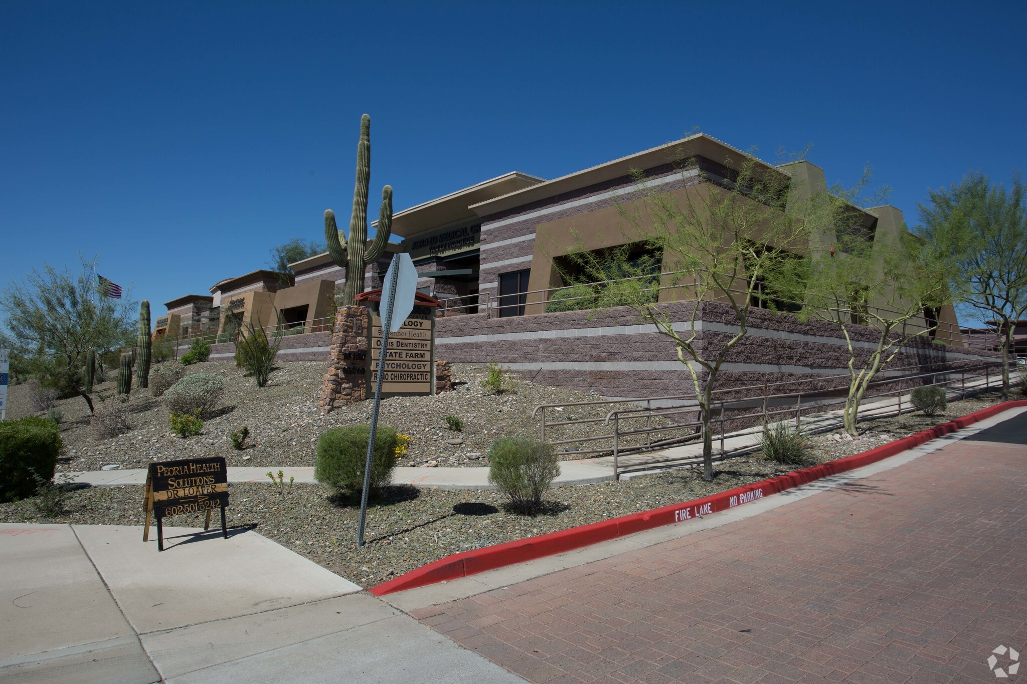 10180-10210 W Happy Valley Rd, Peoria, AZ for lease Building Photo- Image 1 of 8