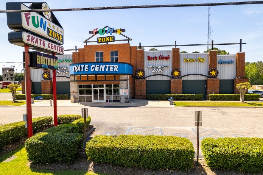 465 Westgate Pky, Dothan, AL for sale - Primary Photo - Image 1 of 1