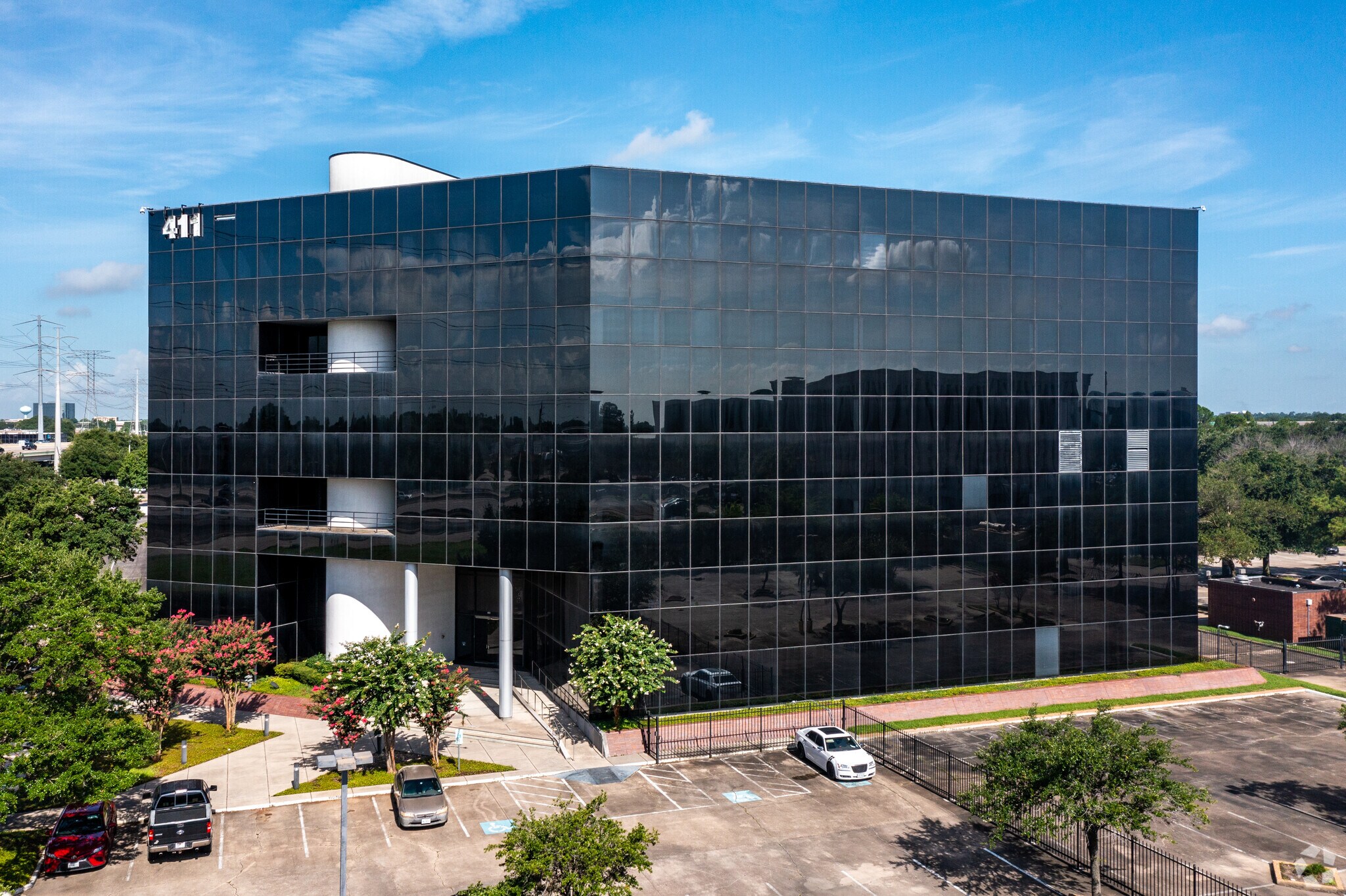 411 N Sam Houston Pky E, Houston, TX for sale Building Photo- Image 1 of 1