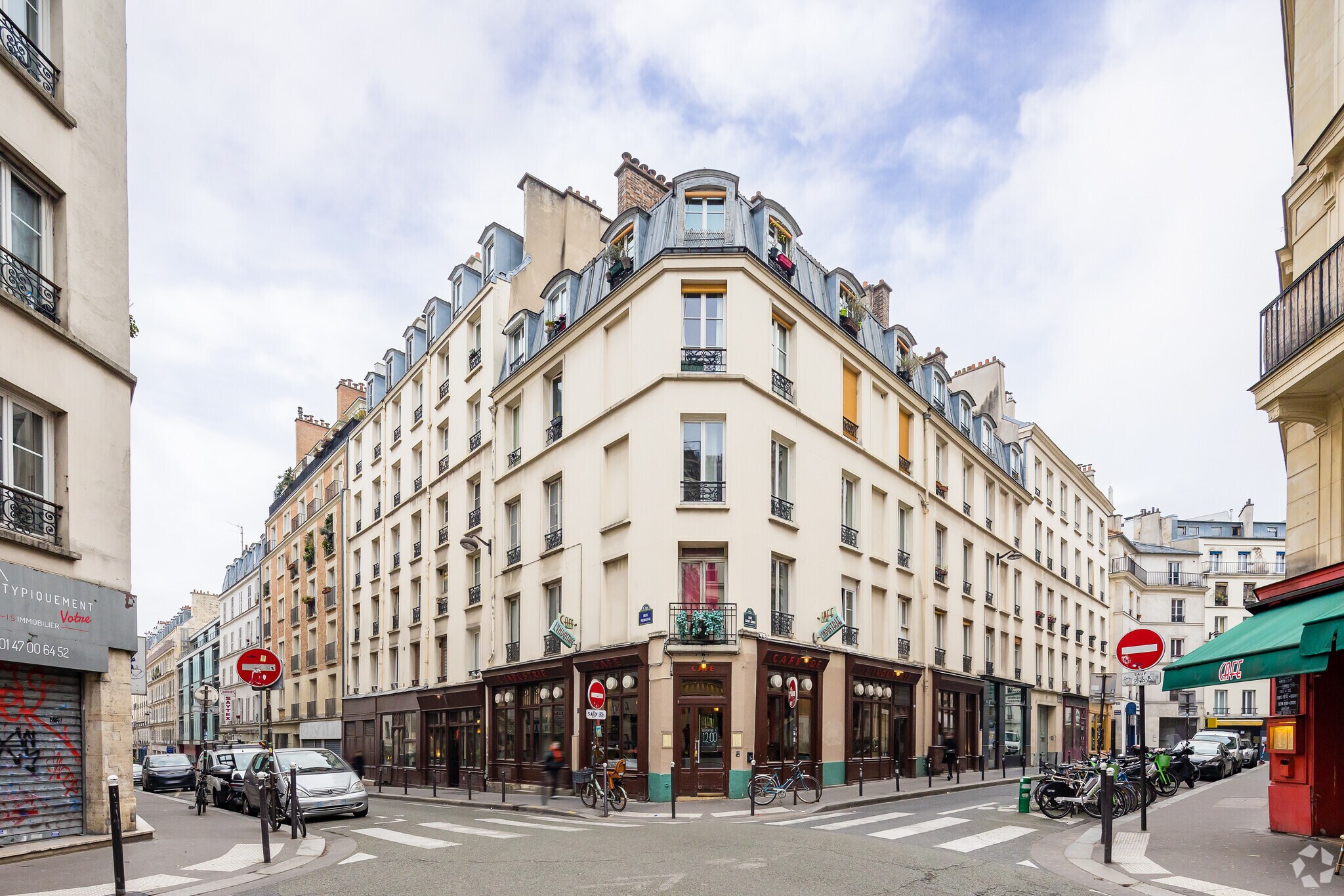 Office in Paris for lease Primary Photo- Image 1 of 8
