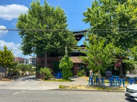 685 11th St NW, Atlanta GA - Pub