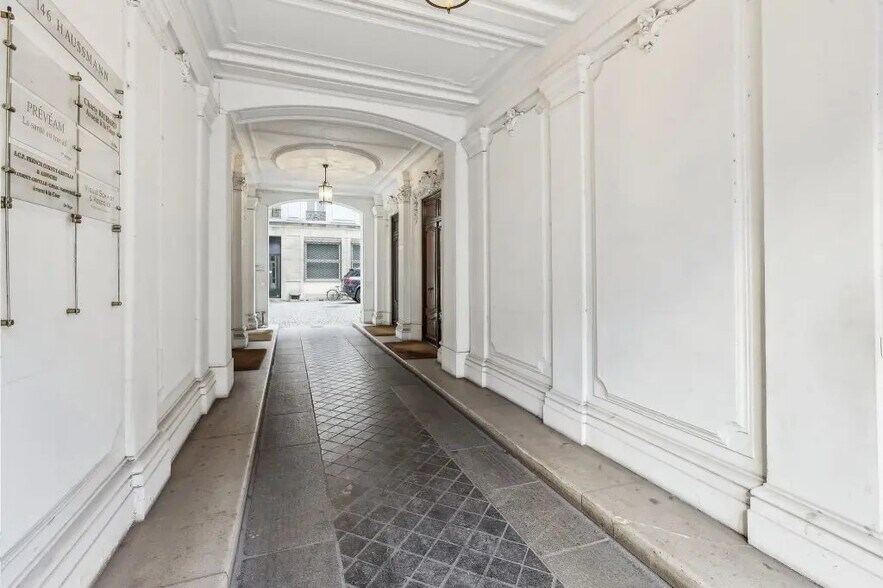 146 Boulevard Haussmann, Paris for lease - Building Photo - Image 2 of 11