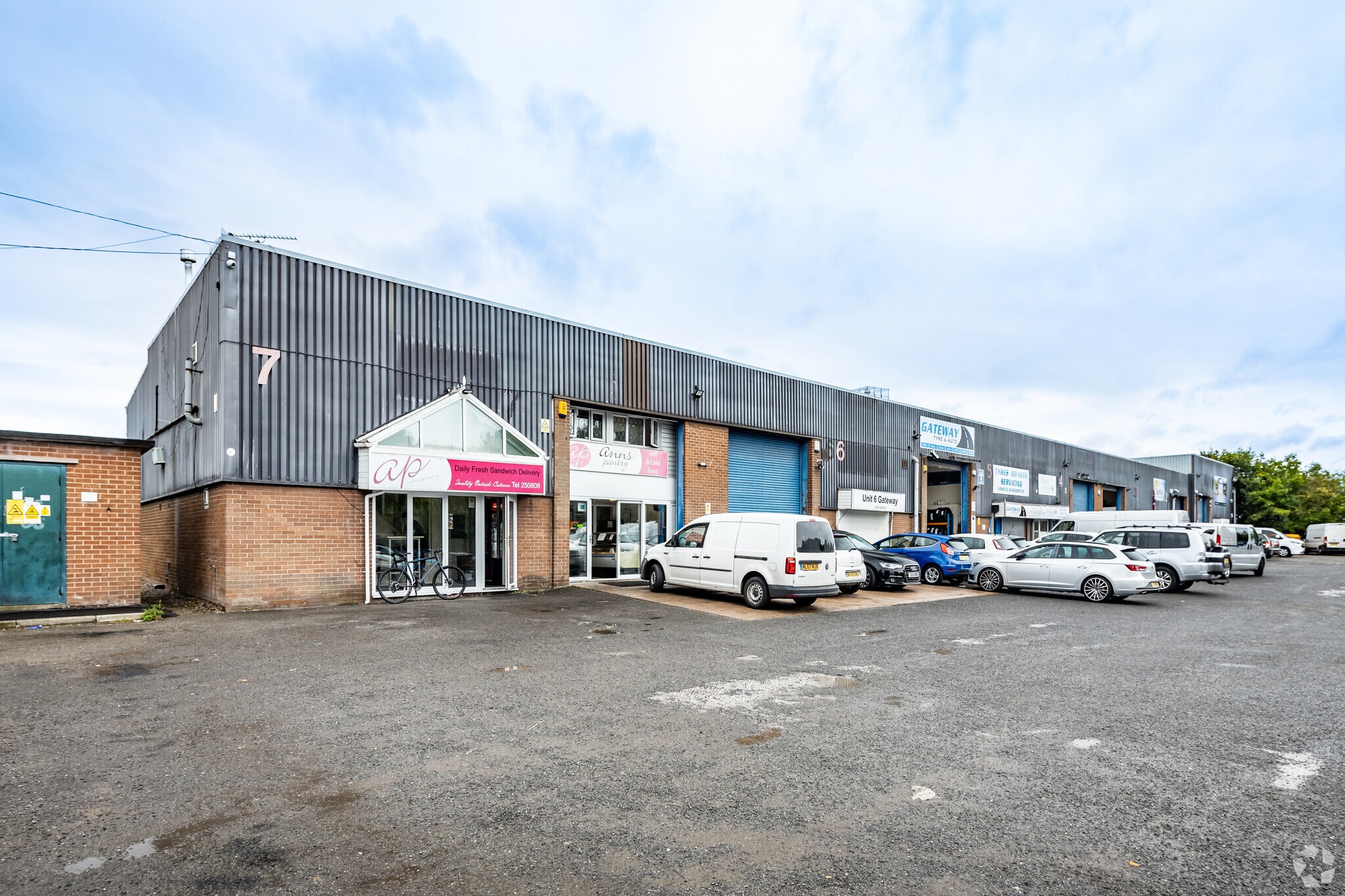 Gateway, Crewe for lease Primary Photo- Image 1 of 3