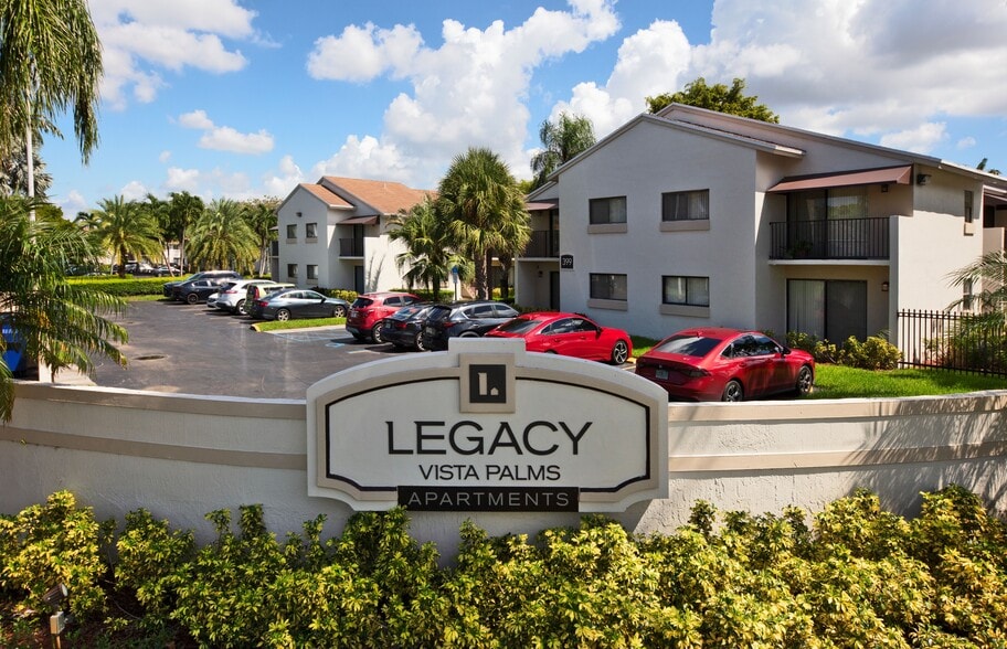 361 NE 191st St, Miami, FL for sale - Building Photo - Image 3 of 10