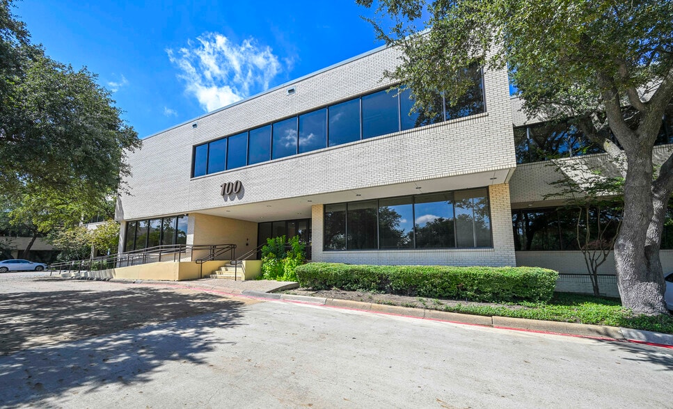 100 Decker Ct, Irving, TX for lease - Building Photo - Image 3 of 6