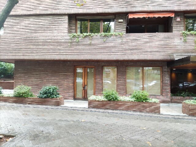 Retail in Madrid, Madrid for lease Interior Photo- Image 1 of 3