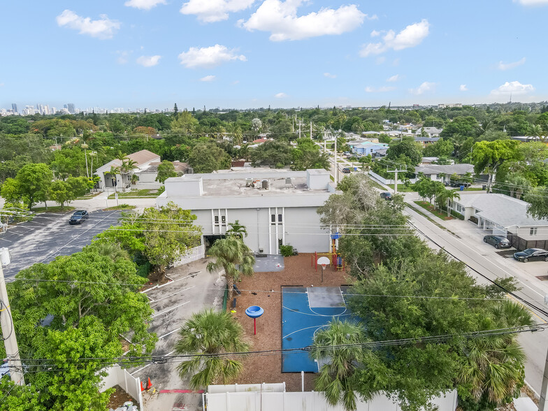 2751 Van Buren St, Hollywood, FL for sale - Building Photo - Image 2 of 16