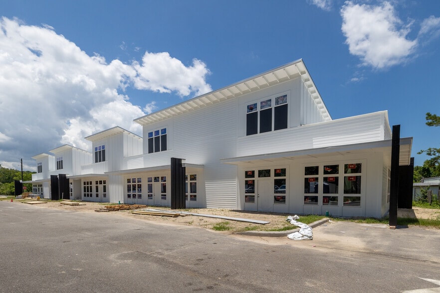 3220 Amelia Rd, Fernandina Beach, FL for lease - Construction Photo - Image 3 of 10