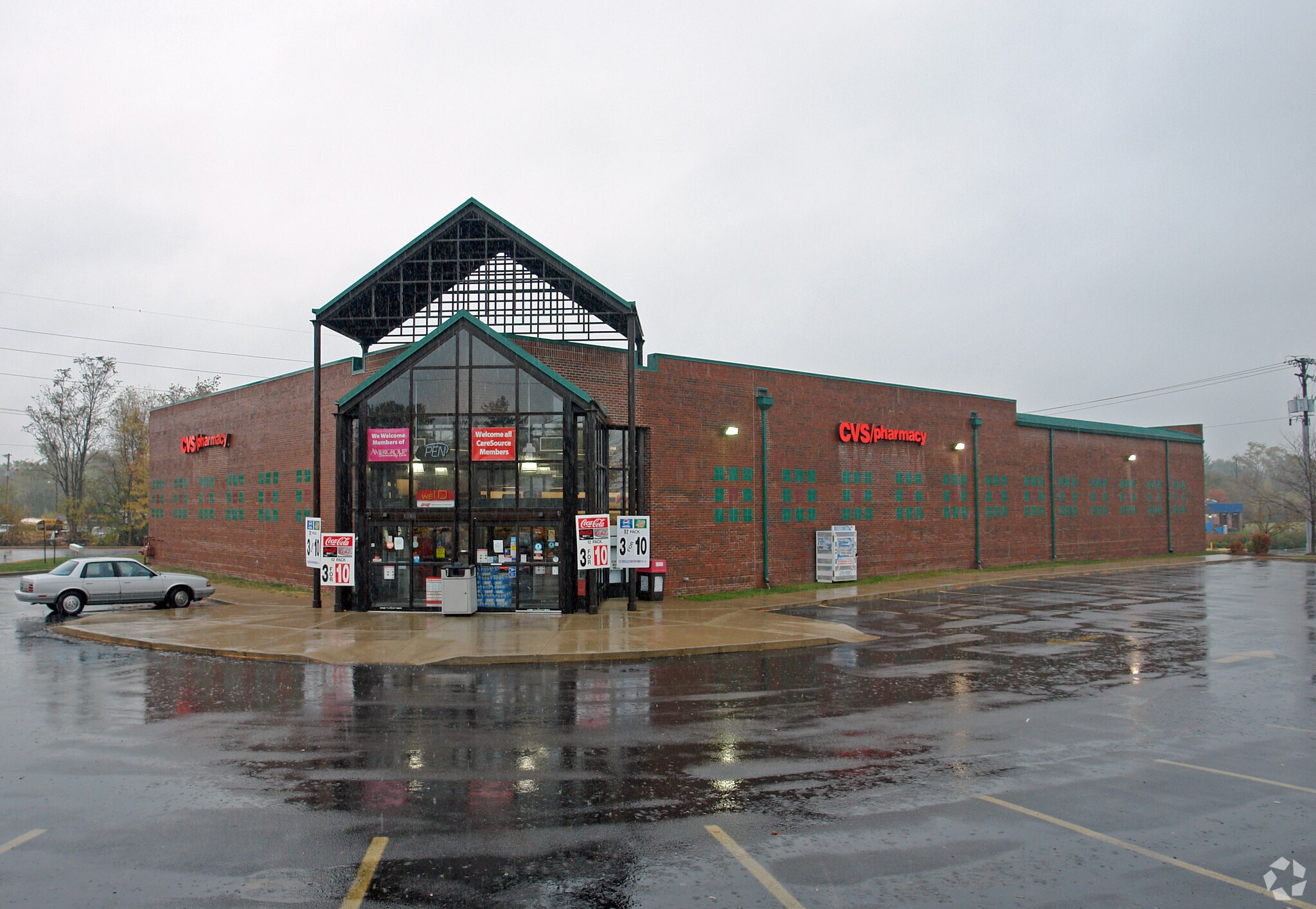 1785 Woodman Dr, Dayton, OH for lease Primary Photo- Image 1 of 8