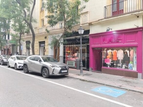 Retail in Madrid, Madrid for lease Interior Photo- Image 2 of 8