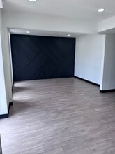 6201-6205 W 34th St, Houston, TX for lease Interior Photo- Image 2 of 14