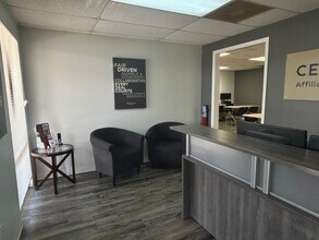 4707 W Gandy Blvd, Tampa, FL for lease Interior Photo- Image 2 of 27
