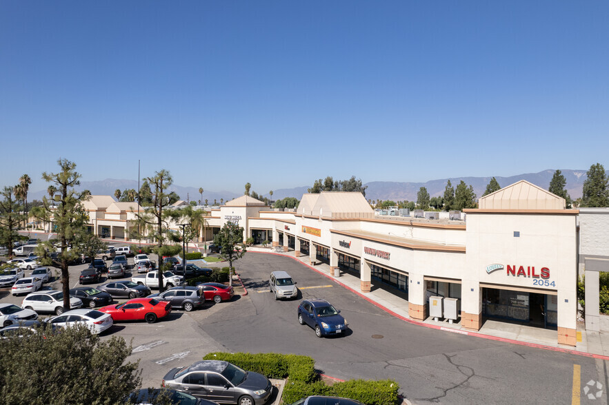 2050 W Redlands Blvd, Redlands, CA for lease - Building Photo - Image 3 of 7